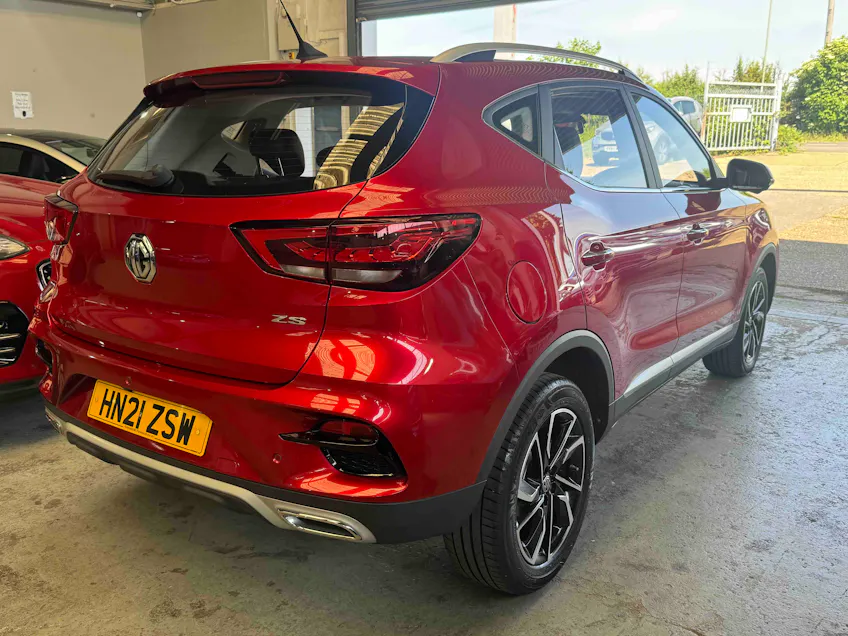 MG ZS