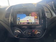 Renault Captur thumbnail
