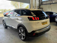 Peugeot 3008 thumbnail