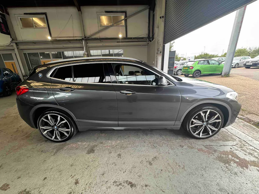 BMW X2