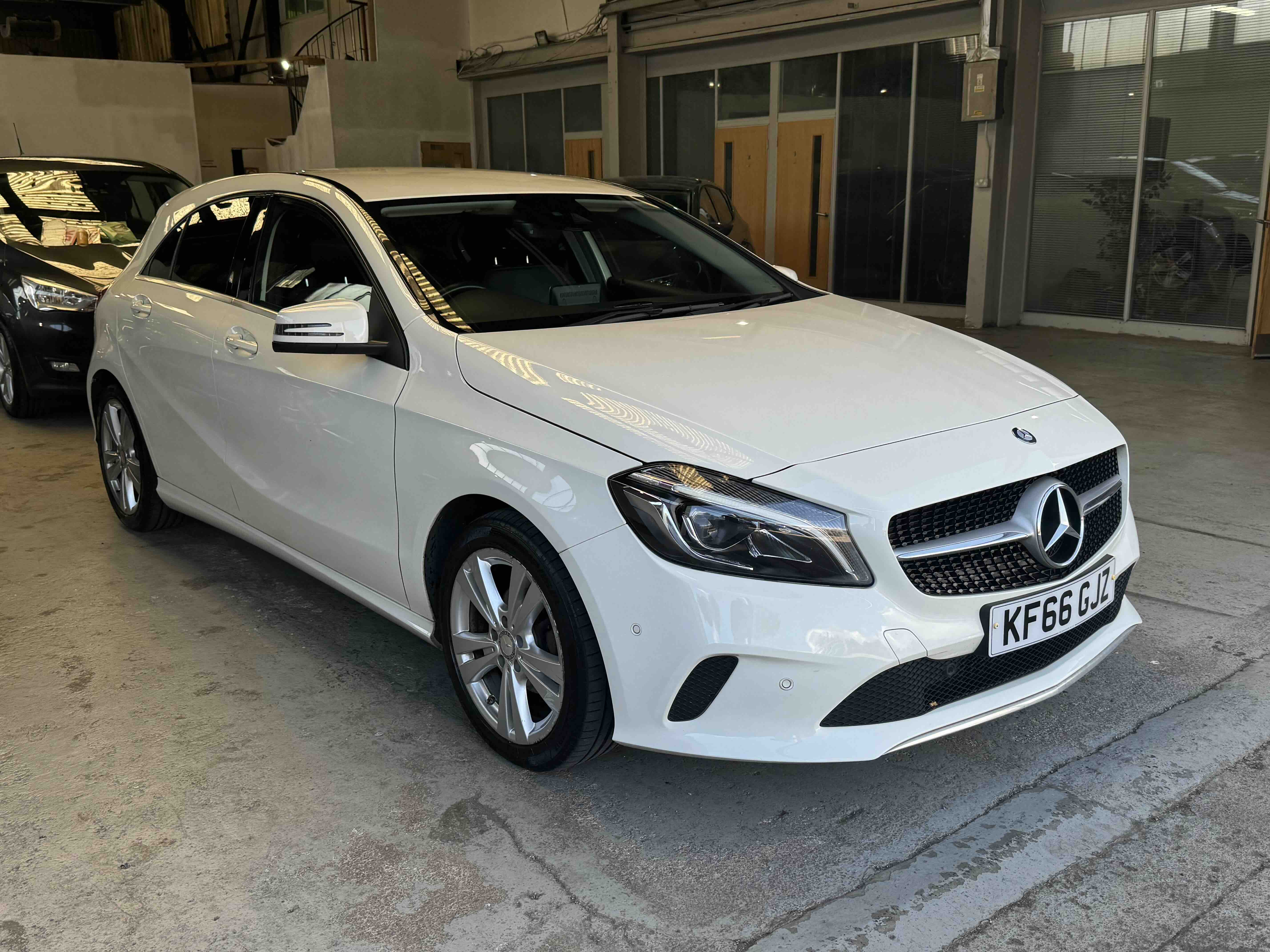 Mercedes-Benz A CLASS