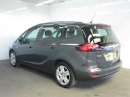Vauxhall Zafira thumbnail