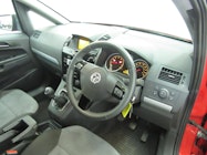 Vauxhall Zafira thumbnail