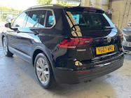Volkswagen Tiguan thumbnail