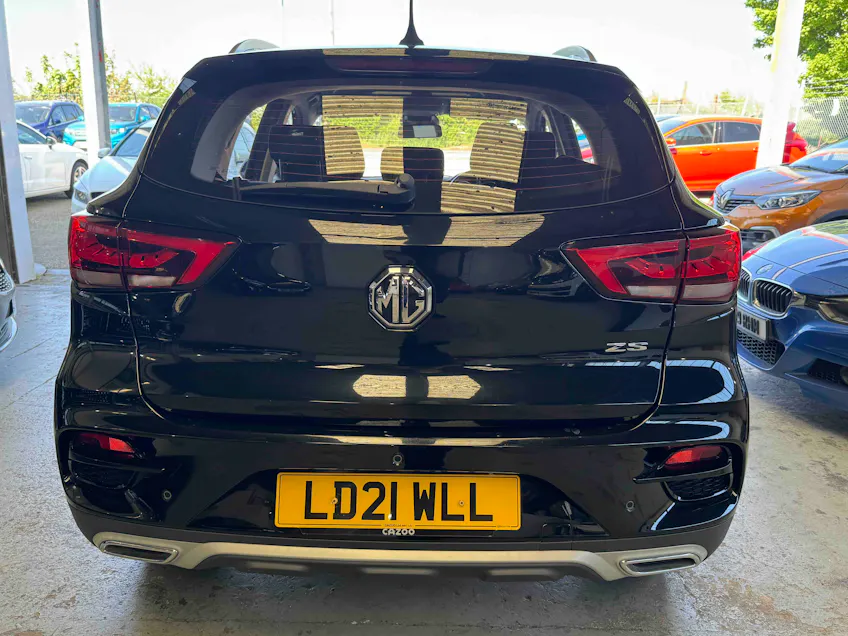 MG ZS