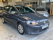 Volkswagen Golf SV thumbnail