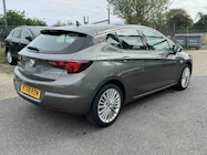 Vauxhall Astra thumbnail