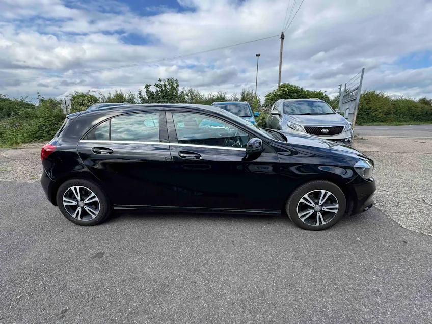 Mercedes-Benz A CLASS