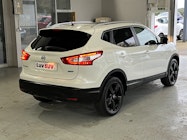 Nissan Qashqai thumbnail