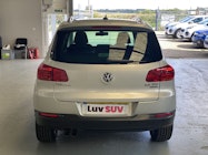 Volkswagen Tiguan thumbnail