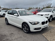 BMW 1 Series thumbnail
