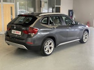 BMW X1 thumbnail