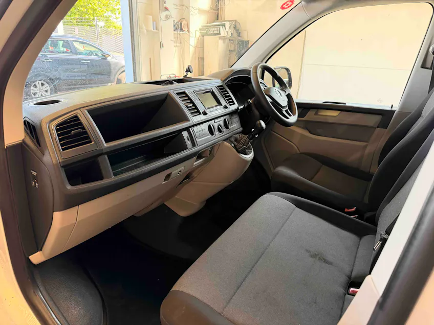 Volkswagen Transporter T28