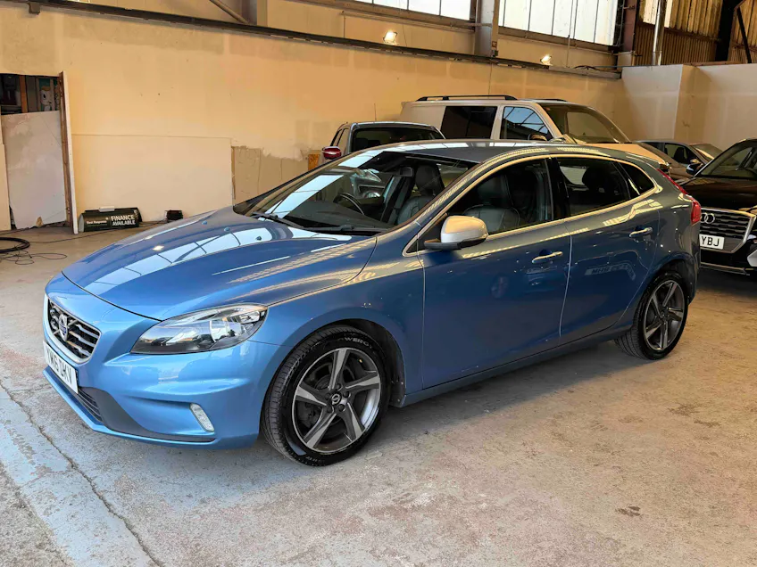 Volvo V40