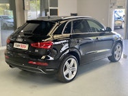 Audi Q3 thumbnail