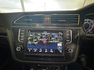 Volkswagen Tiguan thumbnail