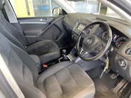 Volkswagen Tiguan thumbnail