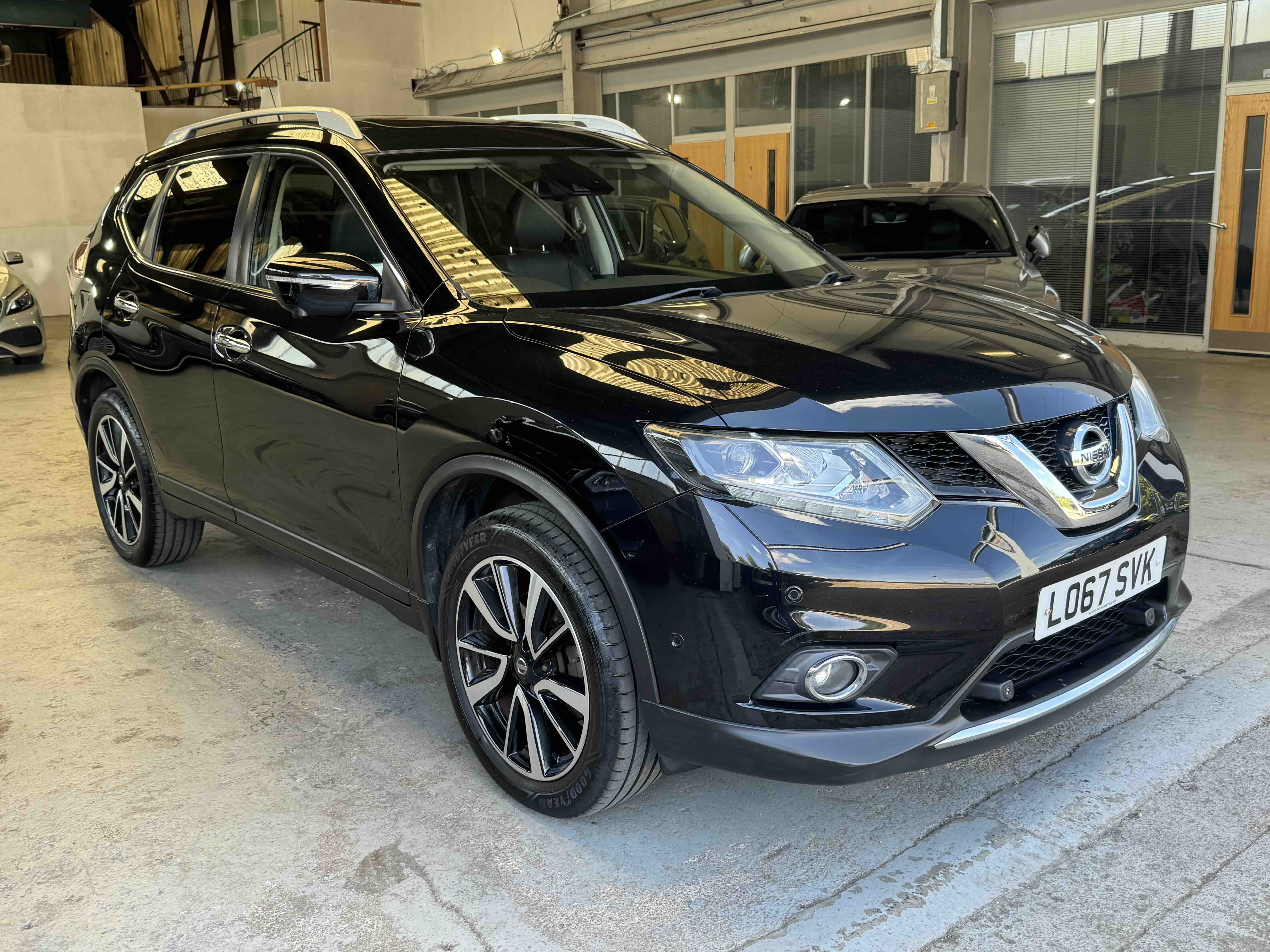 Nissan X-TRAIL