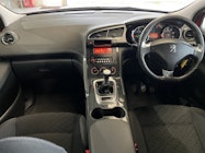 Peugeot 3008 thumbnail