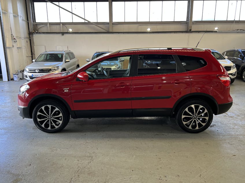 Nissan Qashqai Plus 2