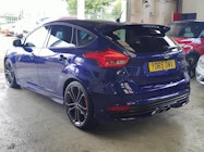 Ford Focus thumbnail