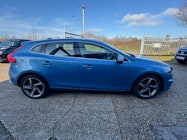 Volvo V40 thumbnail