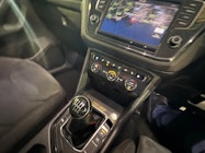 Volkswagen Tiguan thumbnail