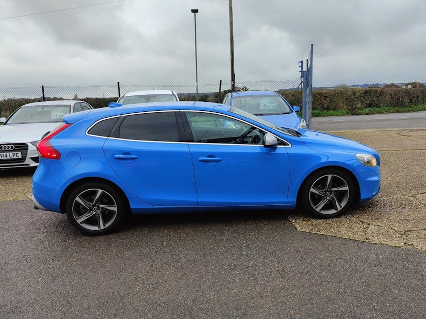 Volvo V40