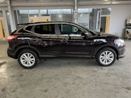 Nissan Qashqai thumbnail