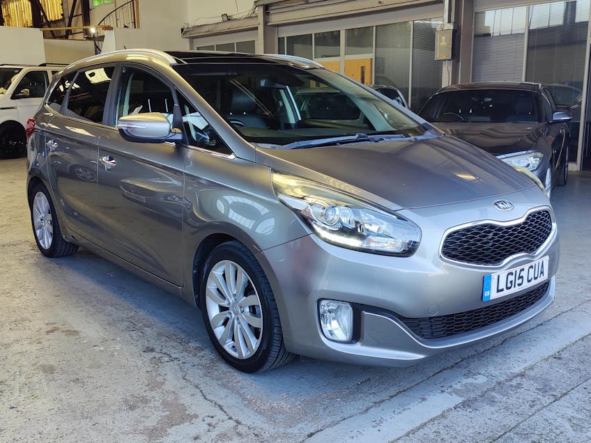 KIA Carens