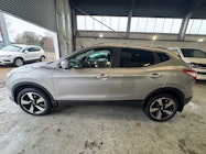 Nissan Qashqai thumbnail
