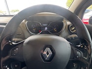 Renault Captur thumbnail