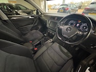Volkswagen Tiguan thumbnail