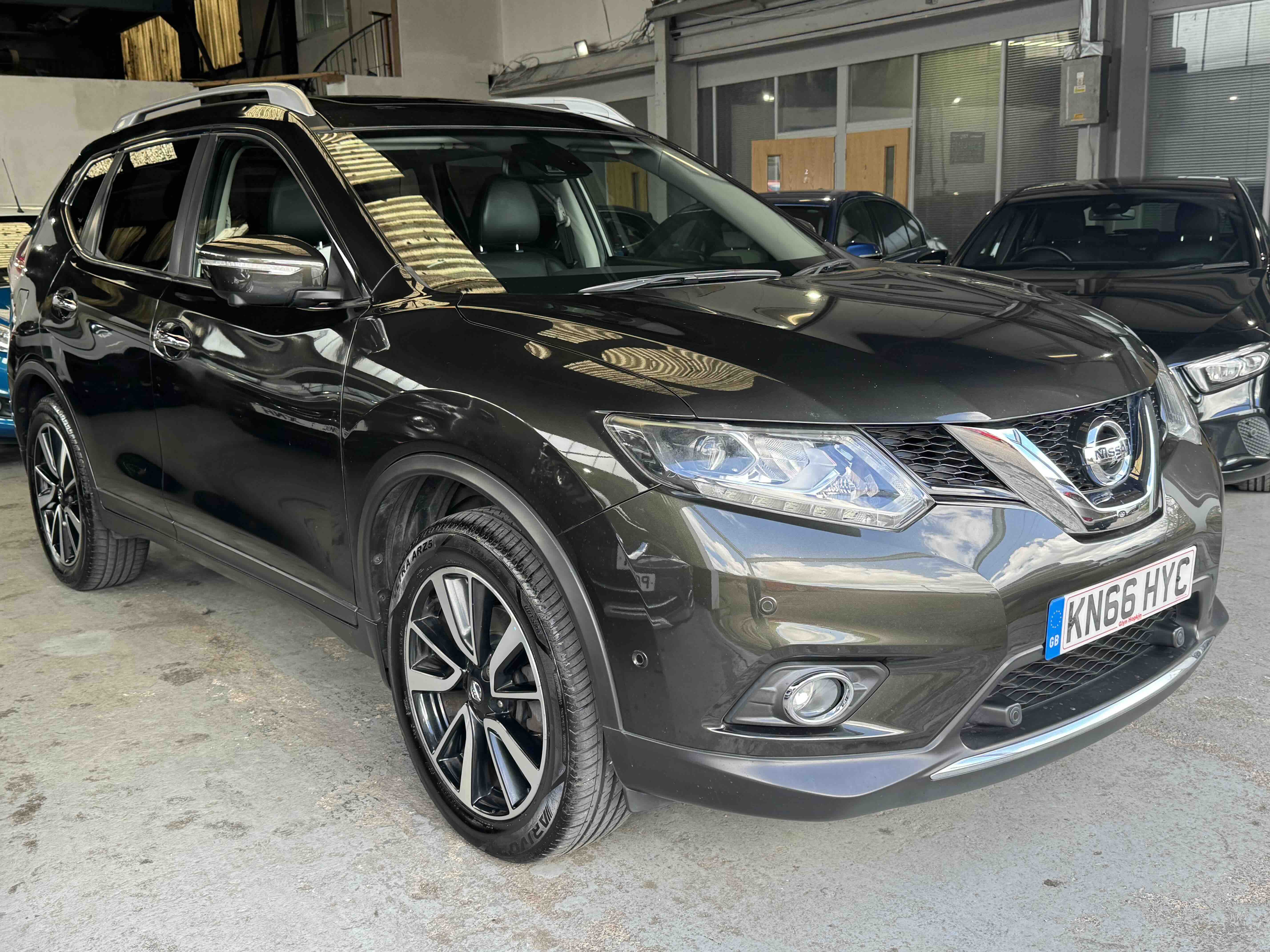 Nissan X-TRAIL